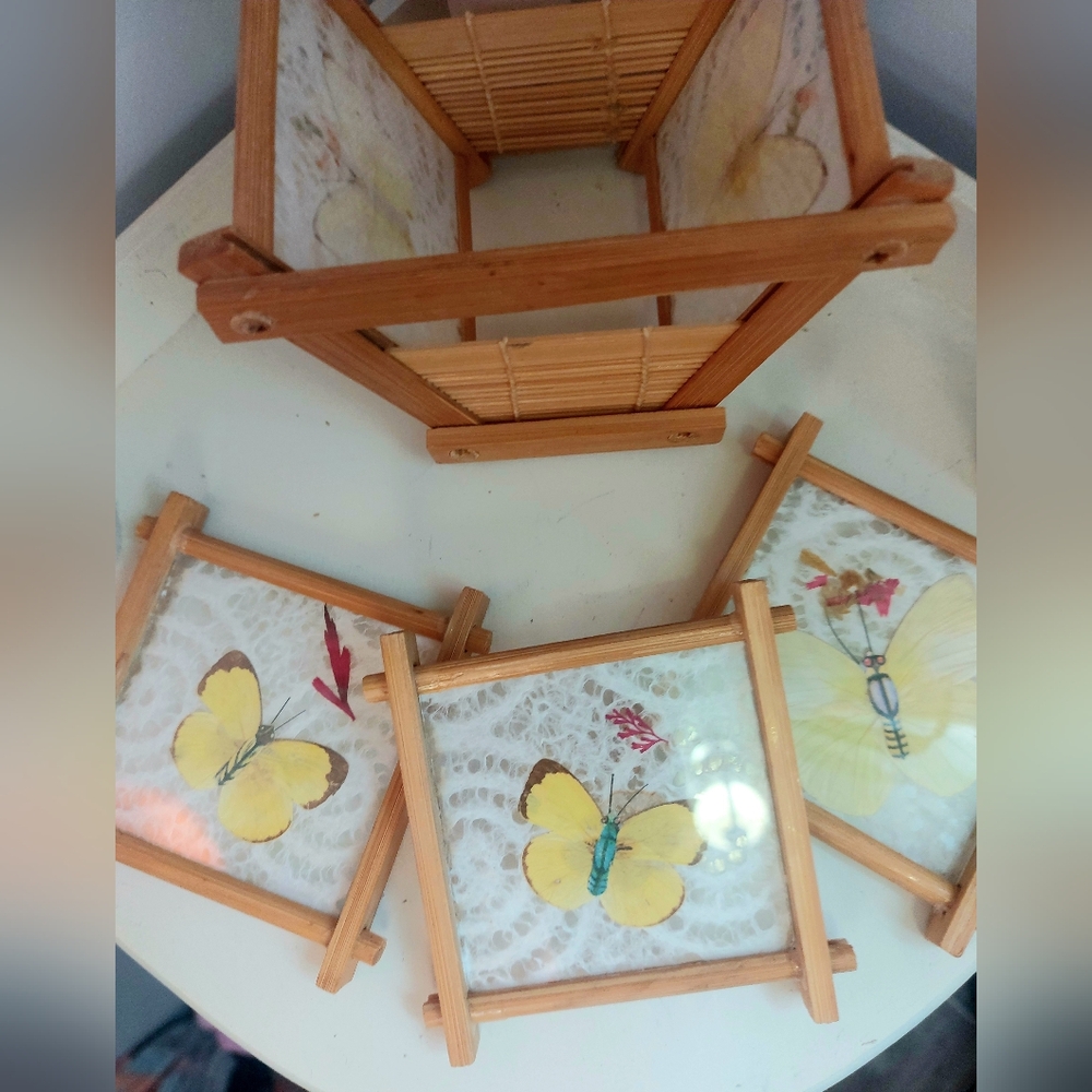 🦋 Vintage butterfly bamboo coaster set - Picture 7 of 8